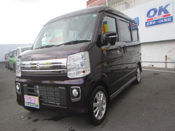 中古車　続々入荷しています！！